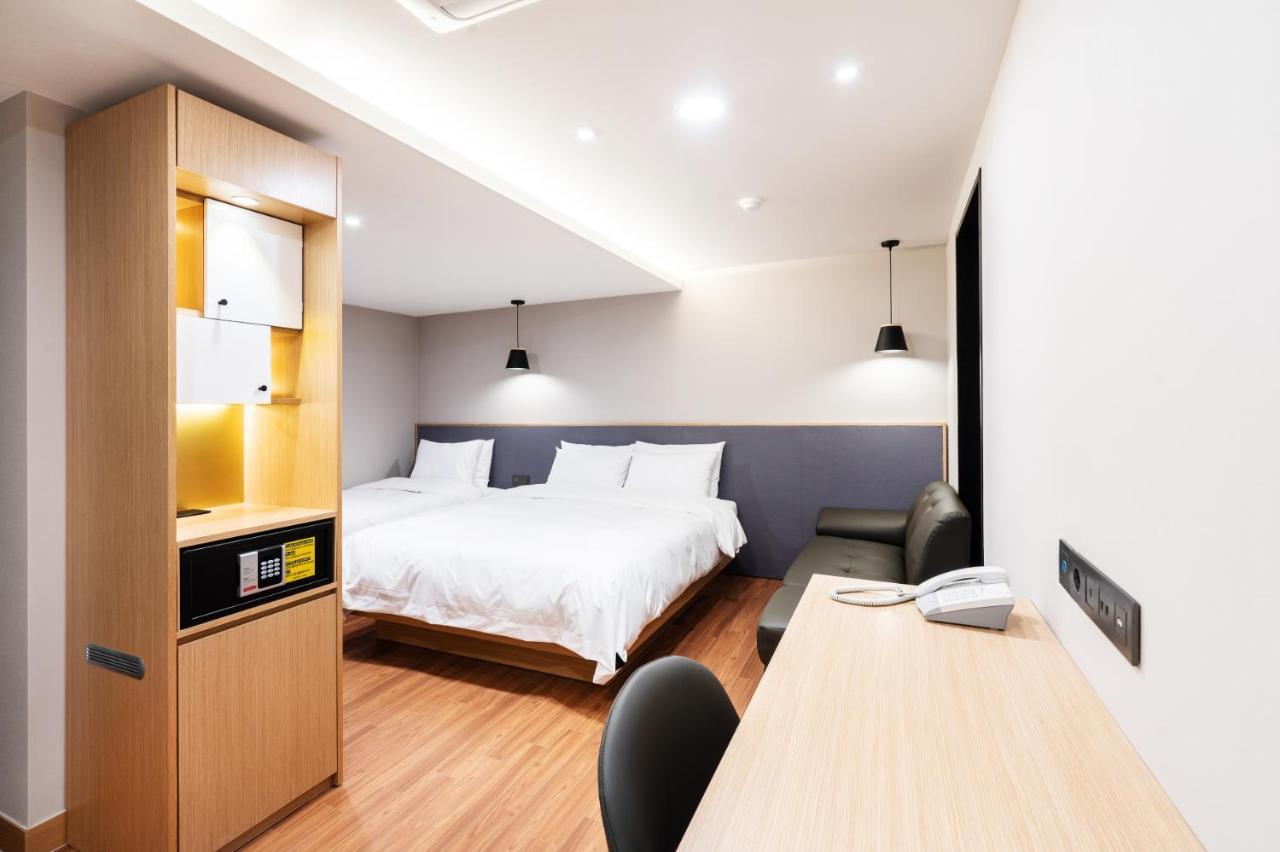 Lala Vianco Business Hotel Пусан Екстериор снимка