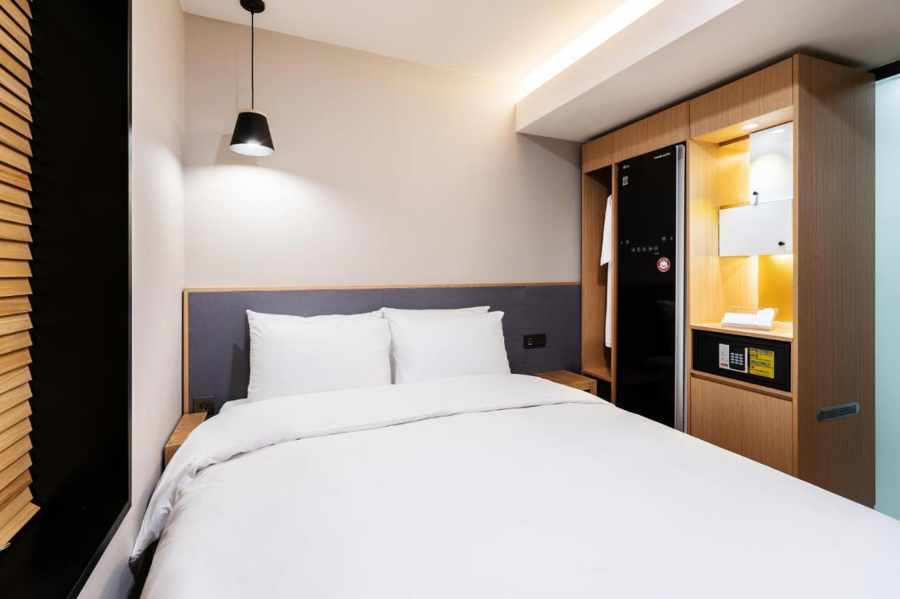 Lala Vianco Business Hotel Пусан Екстериор снимка