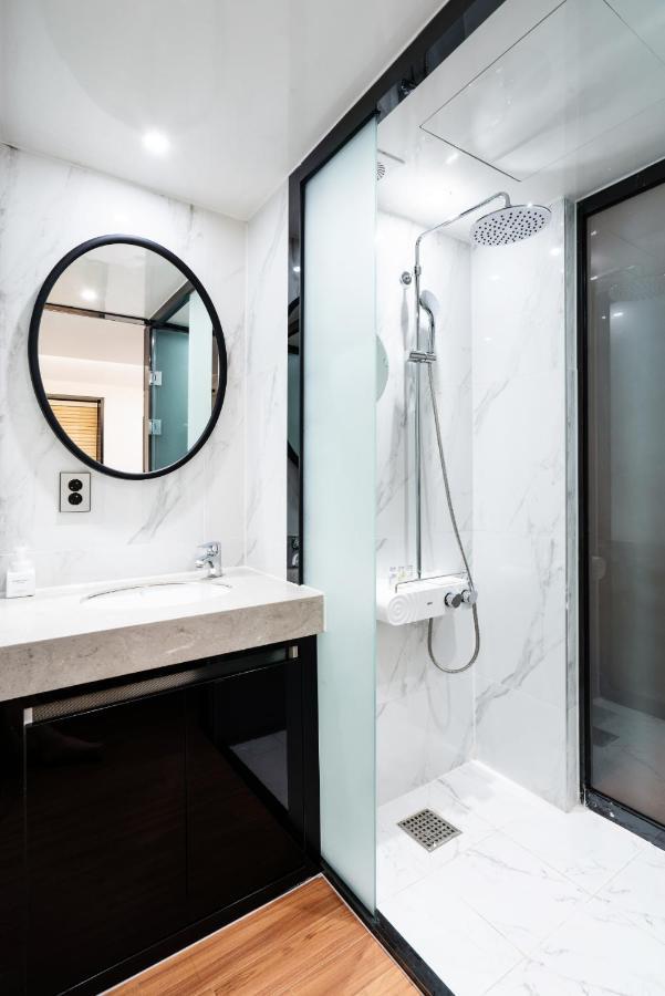 Lala Vianco Business Hotel Пусан Екстериор снимка