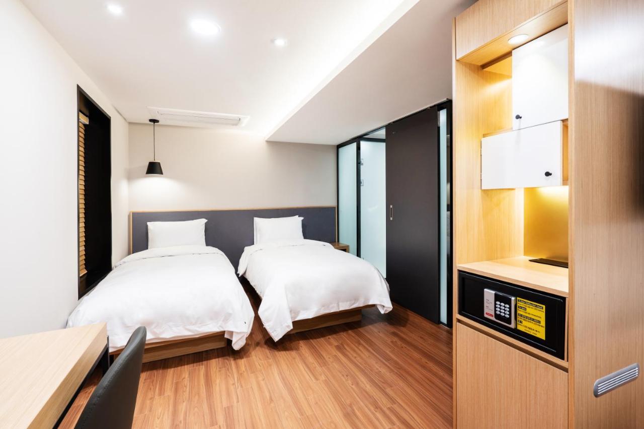 Lala Vianco Business Hotel Пусан Екстериор снимка