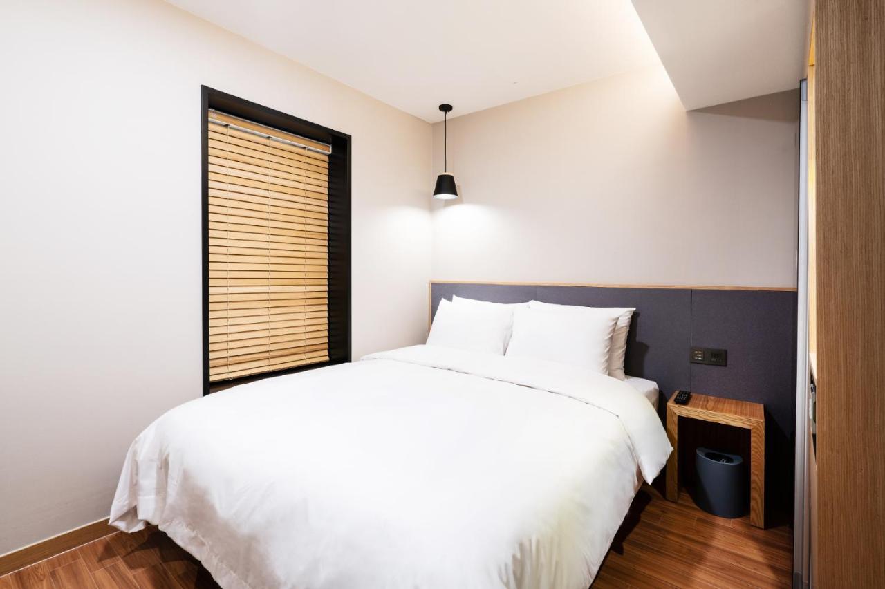 Lala Vianco Business Hotel Пусан Екстериор снимка